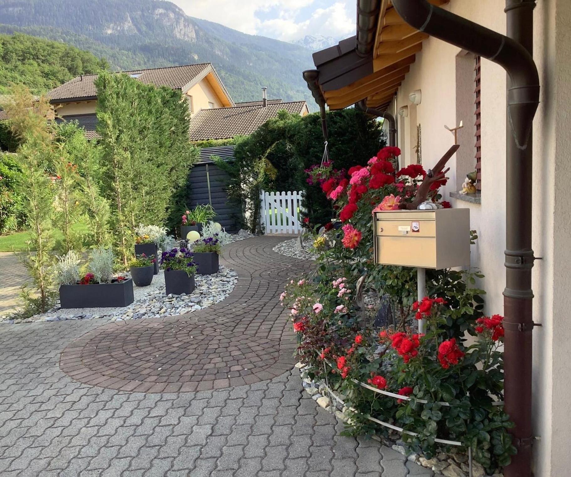 Ferienwohnung Lenggenhager Plantzette Сьер Экстерьер фото